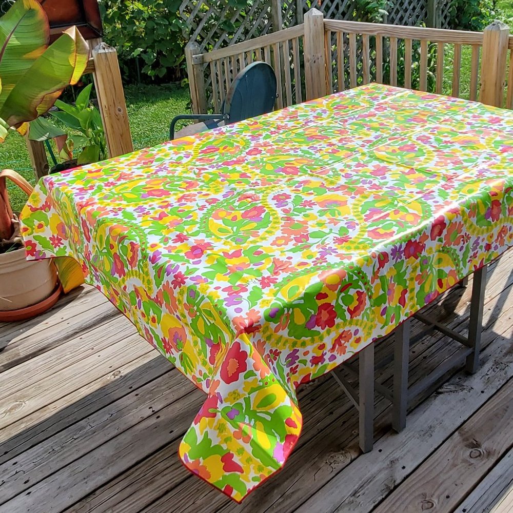 Vera Neumann Floral Oblong Tablecloth 60" x 84"